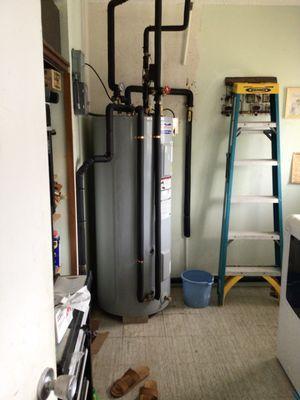 New water heater installed by Ho'a. Very efficient.