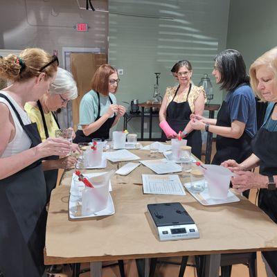 Candle pouring workshop