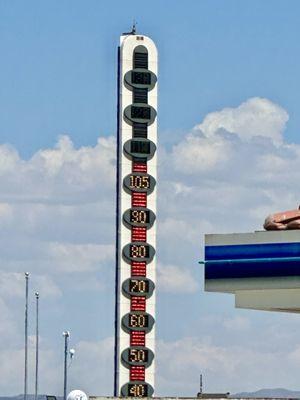 Huge thermometer 118f now