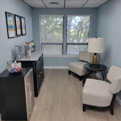 Client Waiting Area - Chris Hall - Redding Financial Advisors