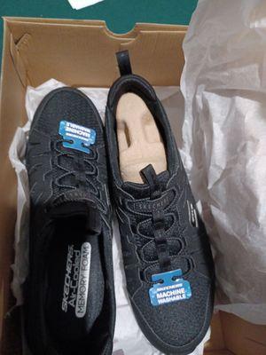 SKECHERS Warehouse Outlet