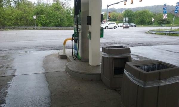 Terrible location hard to get in and out of the place because of traffic and the light right in front only one way in and out