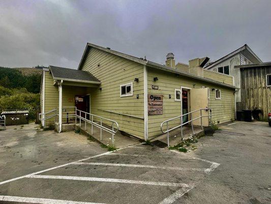 September 5, 2025 - Outside. Definite dive bar vibe.