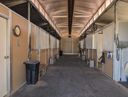 Another view of the inside of our barn. We also have a wash rack with hot and cold soft water, and a restroom/ supplement room