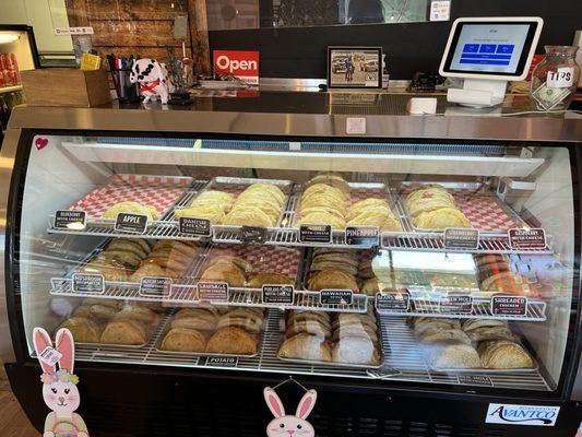 Pastes Y Empanadas Golden Tuzo