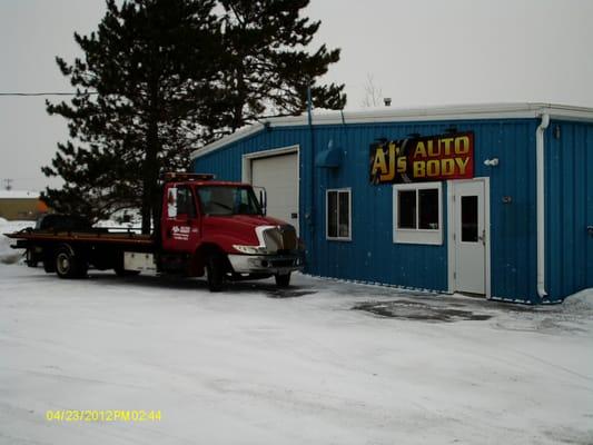 AJ's Auto Body and 24 Hr. Towing
