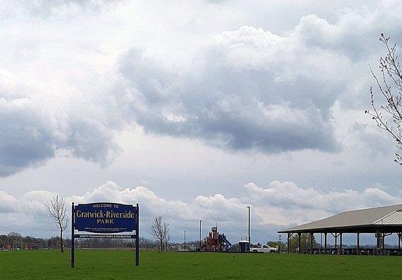 GRATWICK-RIVERSIDE PARK