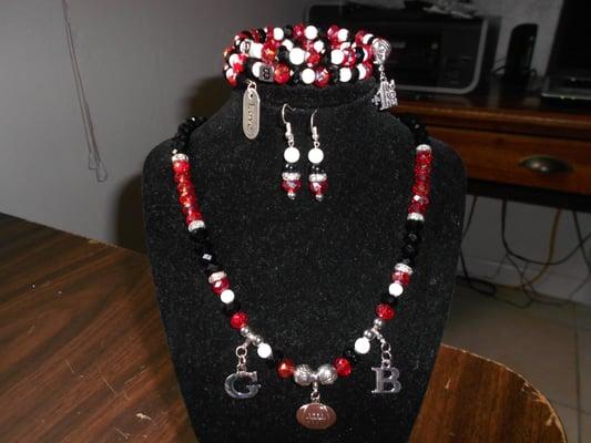 Go Bulldogs, show your team spirit with custom made designs, also have plenty of Gator designs also. Stop-in and see in store.