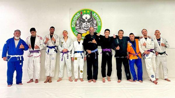 Group photo of the 7pm class. Amazing students and teachers that share a passion for the art.