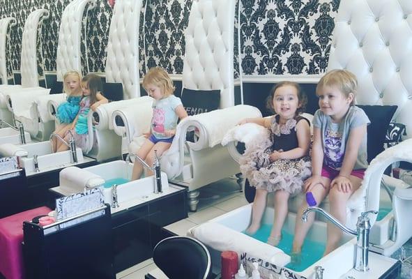 Birthday friends getting pedis