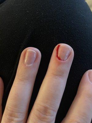 Deluca’s Lounge Nail Spa