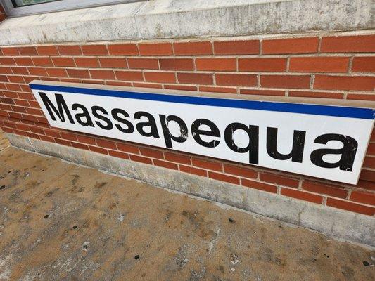 Massapequa Train Station