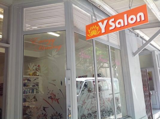 Y Salon