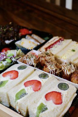 Yokozuna Bento Sando