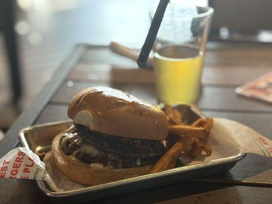 Jalapeno Bottle Cap Burger