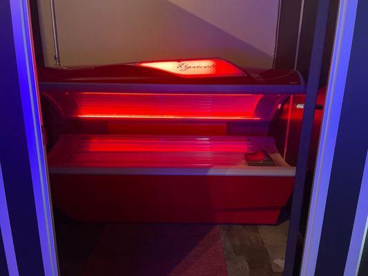 Red light therapy bed. Keeps my youth.