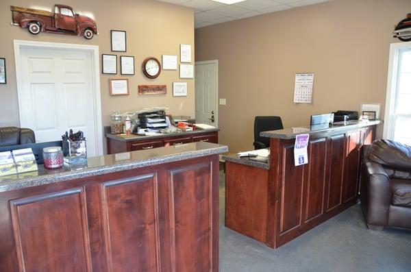 Ray's Paint & Body - Wrecker Services