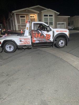 Hook & Book Towing Services