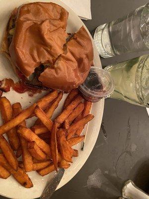 Hamburger and sweet potato fries