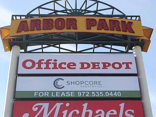 Arbor Park Shopping Center