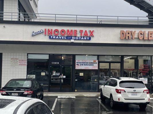 Laura's Taxes & Travel Services