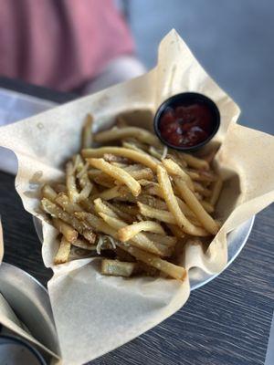 Got these about 20 minutes to a half hour after we got one part of our order. Limp, soaked in grease and inedible. Eww