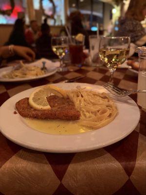 Mama Louise Italian Restaurant