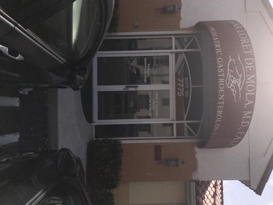 Oscar Loret De Mola,Md