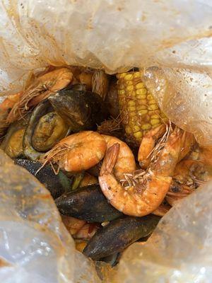 Food was delicious ! Thank you to I waiter Noel I did an splendid job. Will recommend to come back.