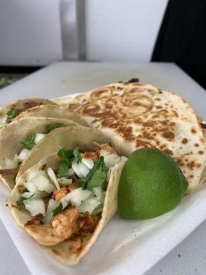 Chicken taco/Quesadilla