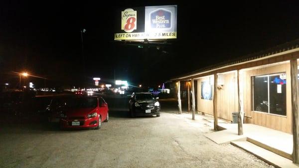 Guess you just roll up and get out, no need \o use parking.