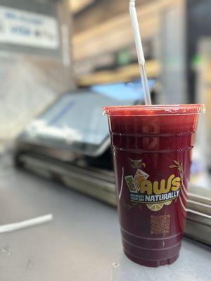 Energy boost.
Beetroot
Carrots
Apple
Gingr
Lime