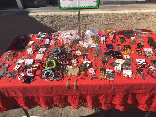 $1 earrings or 5 for $6, good deal!!