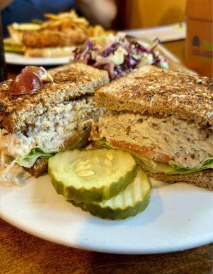 Julie's Park Cafe & Motel