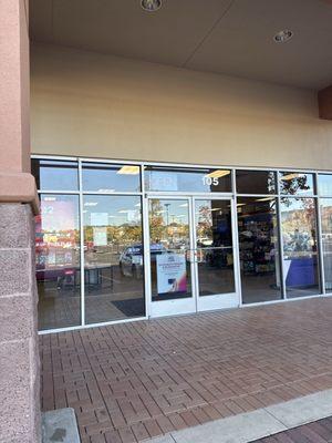 Left because the 3 workers don't care to help