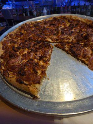 BBQ chicken pizza. Crispy BBQ chicken, pickled red onions, cheddar and mozzarella. DELIGHTFUL! the pickled onions made it so sweet@