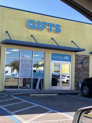 The Roost Gift Shop, which neighbors the Townhouse Restaurant in Oviedo, FL