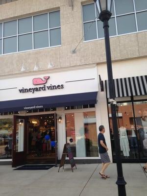 Vineyard Vines - Dedham