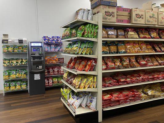 Snacks, crisps, chips