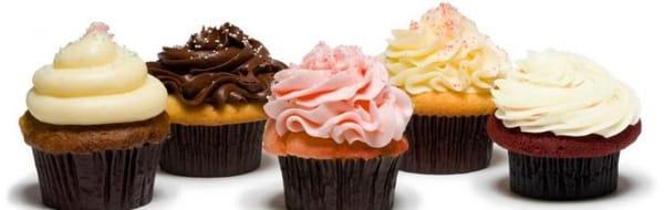 Custom Cakes and Couture Cupcakes