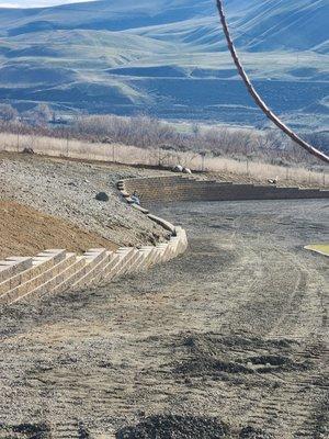 Lion Landscaping & Maintenance