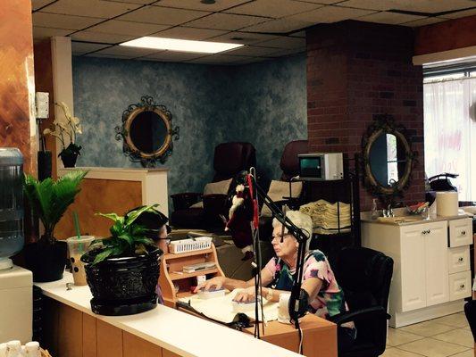 Amici Hair & Nails Studio