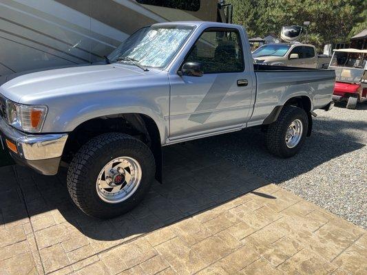New tires on 1989 Toyota Pickup Truck for sale..