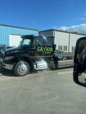 Savior Towing And Auto Salvage