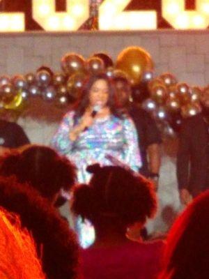 Kiki Sheard was one the artist.