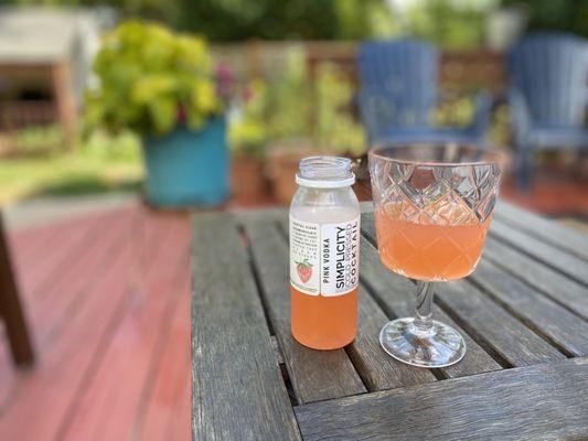 SIMPLICITY Cold Pressed Juice