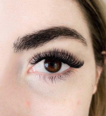 Volume lashes