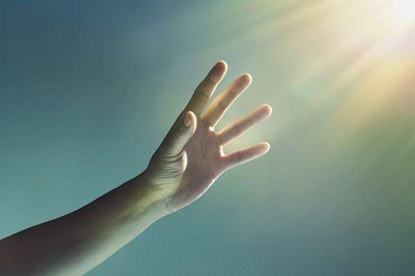 Pranic healing
Sufi healing
Tongshenming