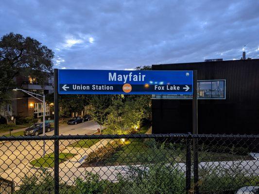 Mayfair Metra Milwaukee Distric North Line
