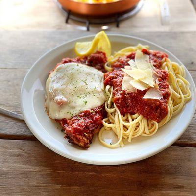 Chicken parmesan & spaghetti